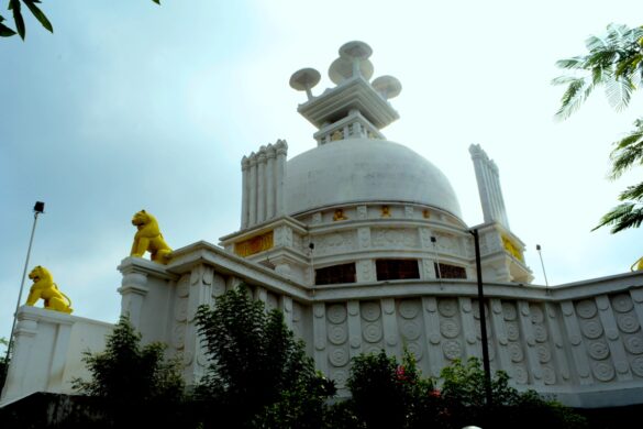 Dhauligiri Shanti Stupa